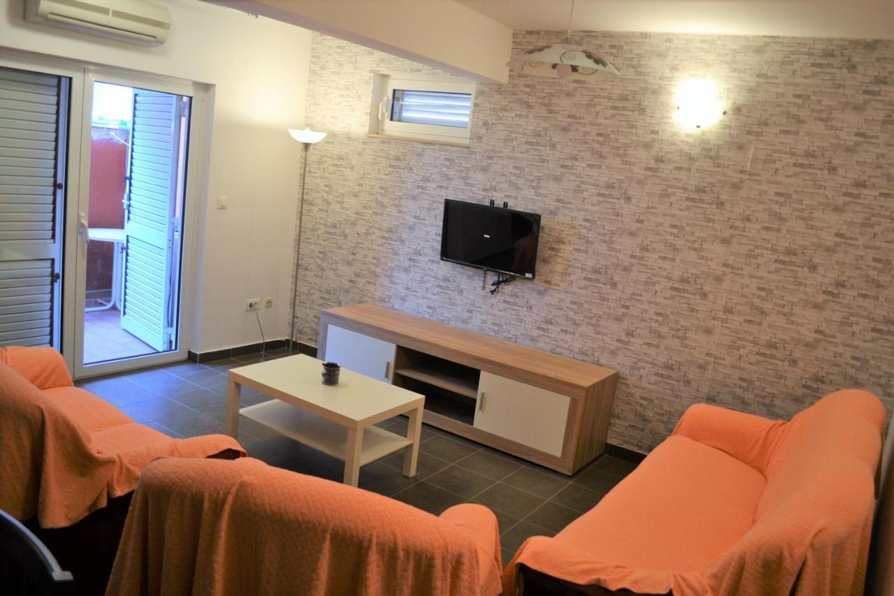 Apartment Daniela Srima Exteriér fotografie