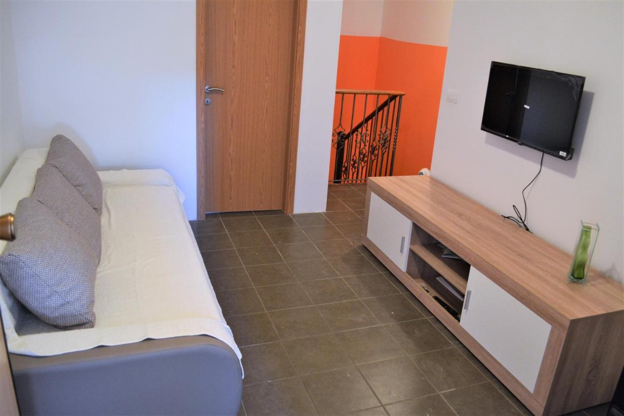 Apartment Daniela Srima Exteriér fotografie