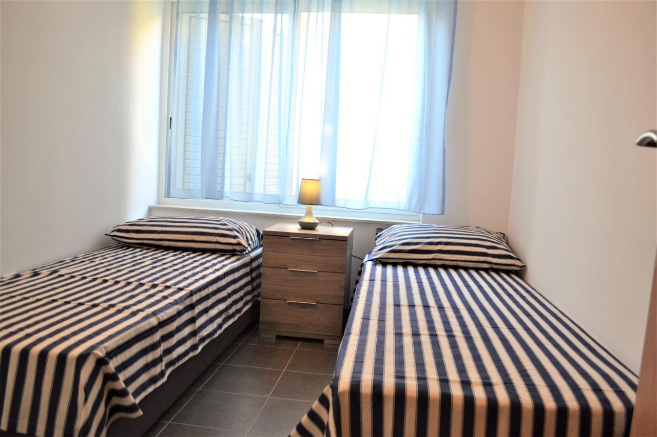 Apartment Daniela Srima Exteriér fotografie